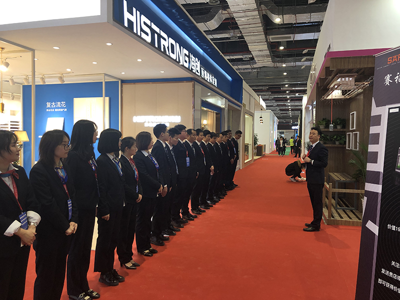 海創(chuàng)展廳.jpg 海創(chuàng)集成墻面加盟.jpg