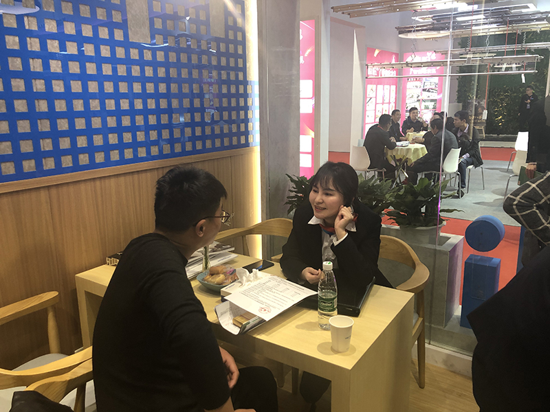 海創(chuàng)建博會現(xiàn)場.jpg 海創(chuàng)集成墻面加盟.jpg