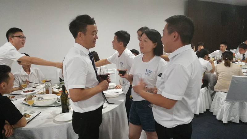 QQ圖片20190901193131.jpg 海創(chuàng)集成墻面.jpg